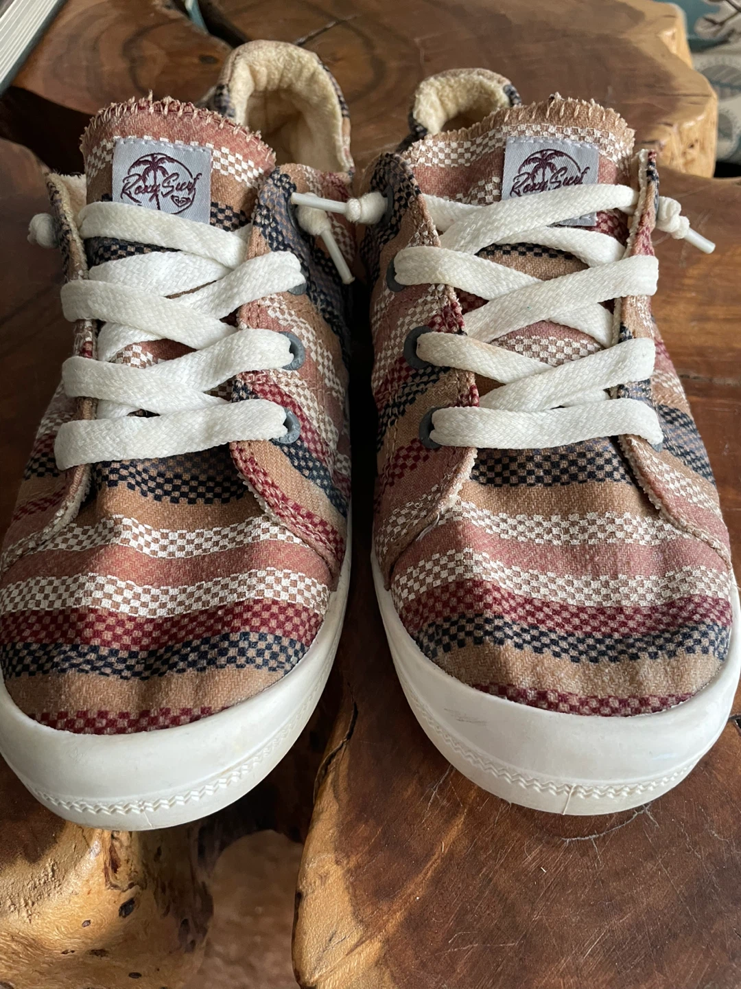 Roxy Bay Shore  Women's Slip-on Sneakers