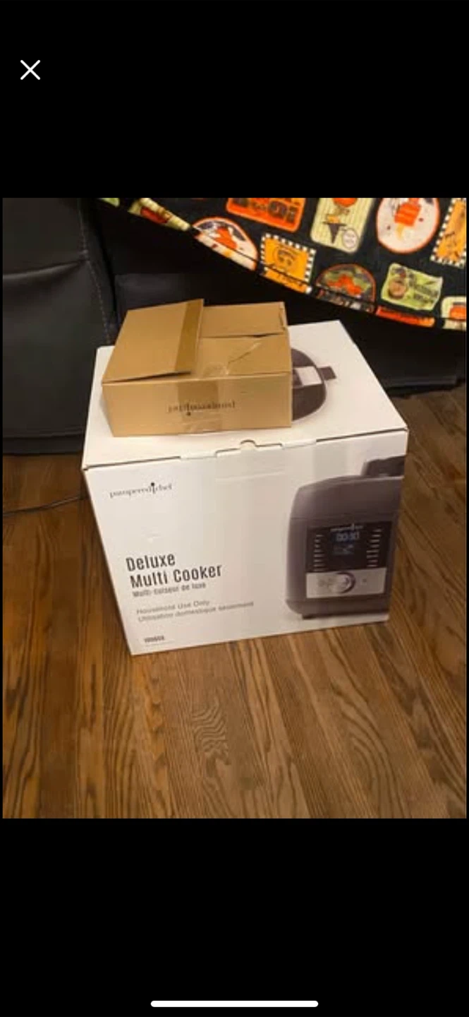 BRAND NEW Pampered Chef Deluxe Multi Cooker