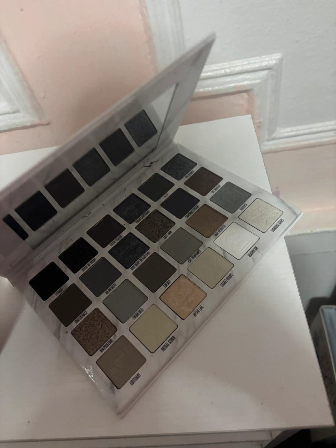 Jeffree Star Cosmetics Conspiracy Eyeshadow Palette - photo 3