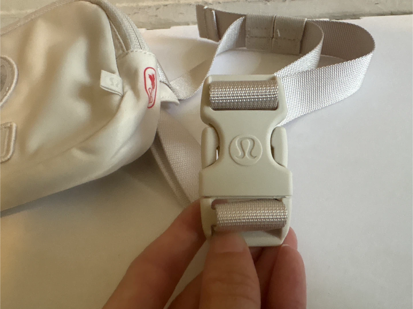 Lululemon Belt Bag - photo 3
