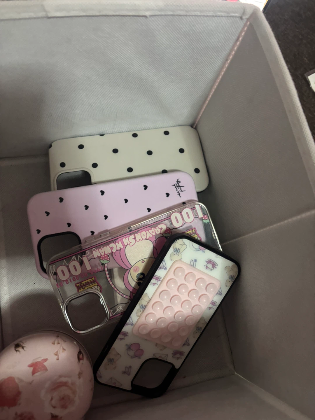 Lot of 5 Assorted Phone Cases - photo 4
