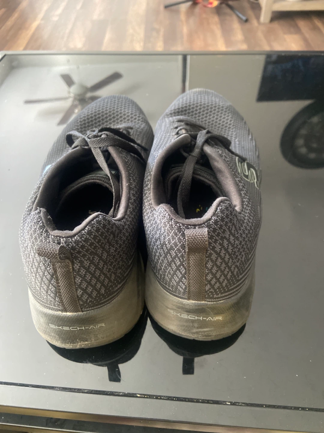 Skechers Air Shoes - Men's Size 11 - photo 3