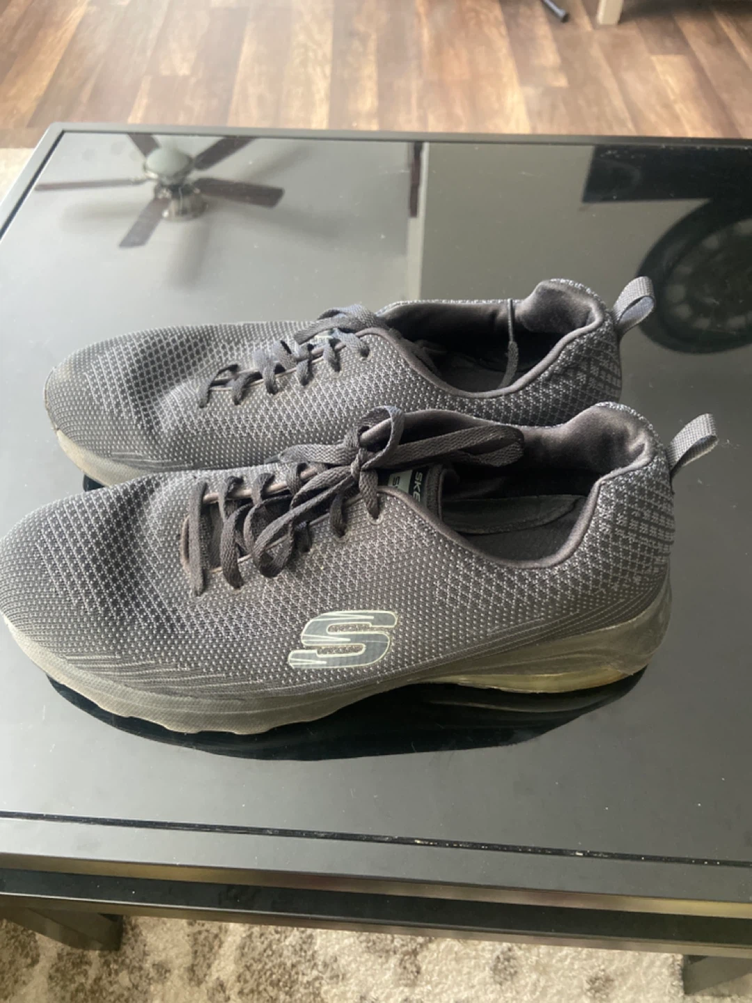 Skechers Air Shoes - Men's Size 11 - photo 2
