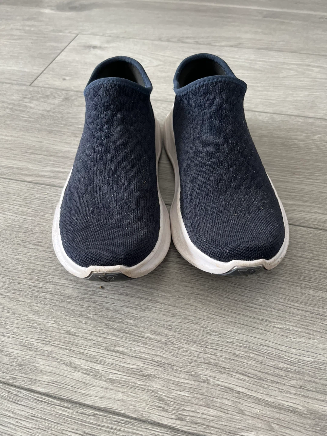 Comfortable Vessi slip-on bacl colour sneaker.
