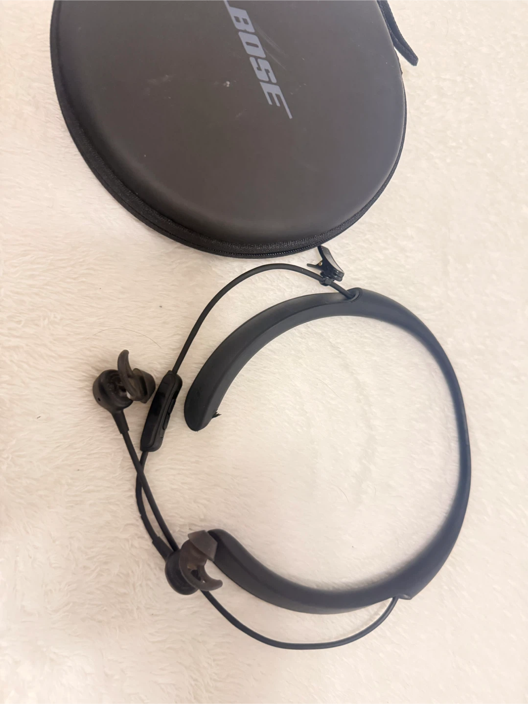 Bose Wireless Neckband Headphones with Case - photo 4