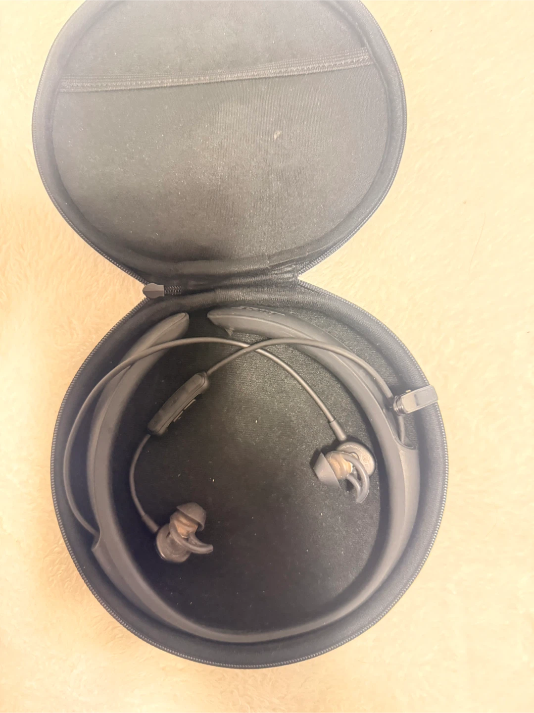 Bose Wireless Neckband Headphones with Case - photo 3
