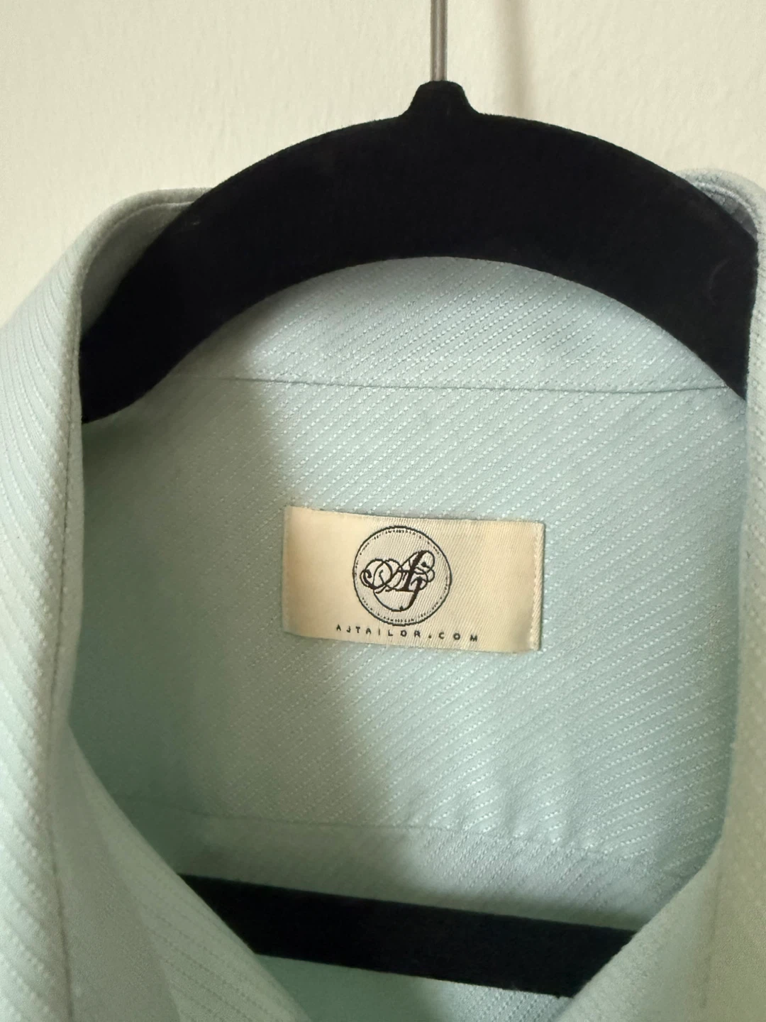 Bespoke-made men’s dress shirt — size M - photo 2