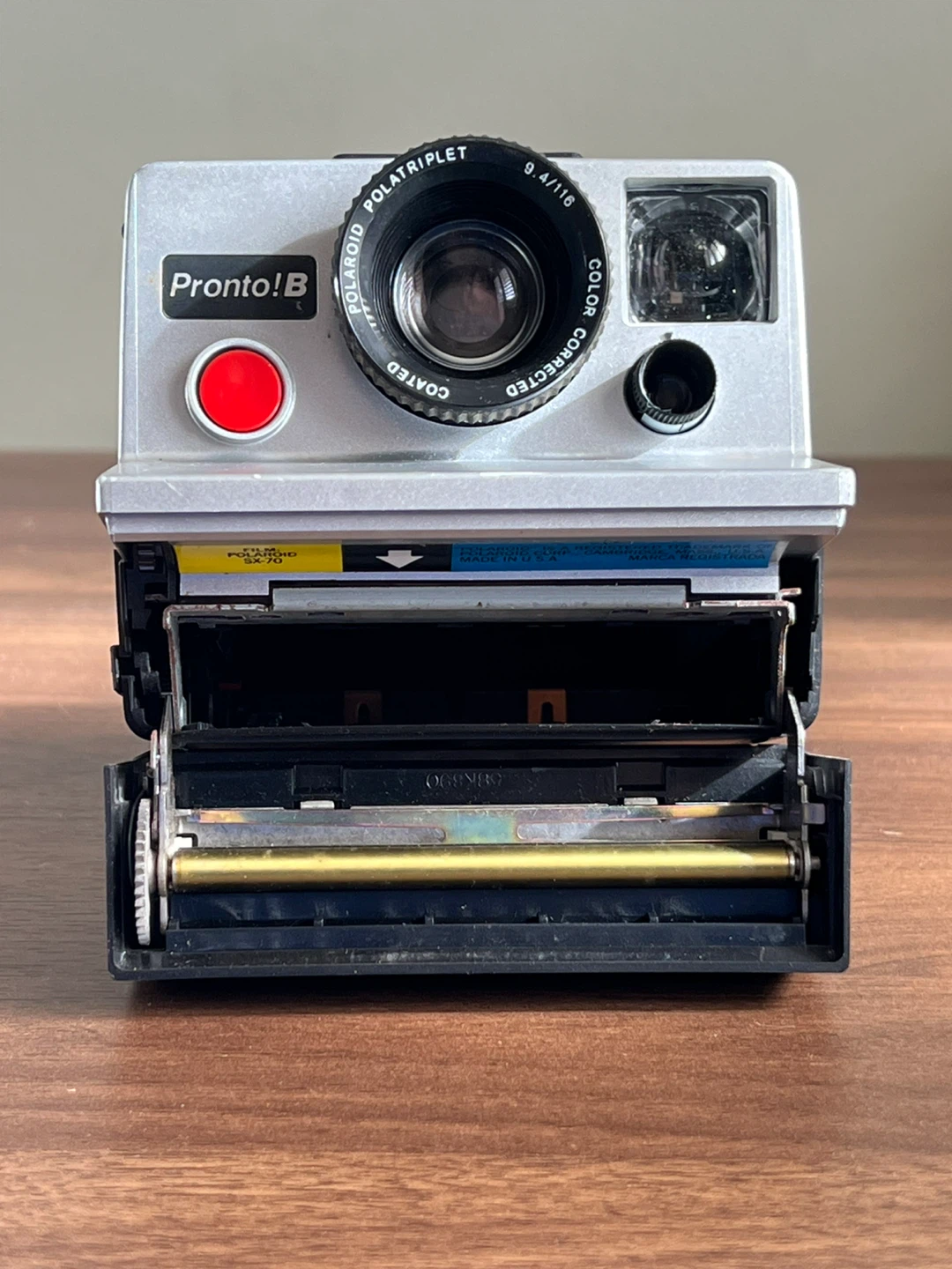 Pronto! B Polaroid Camera - photo 4