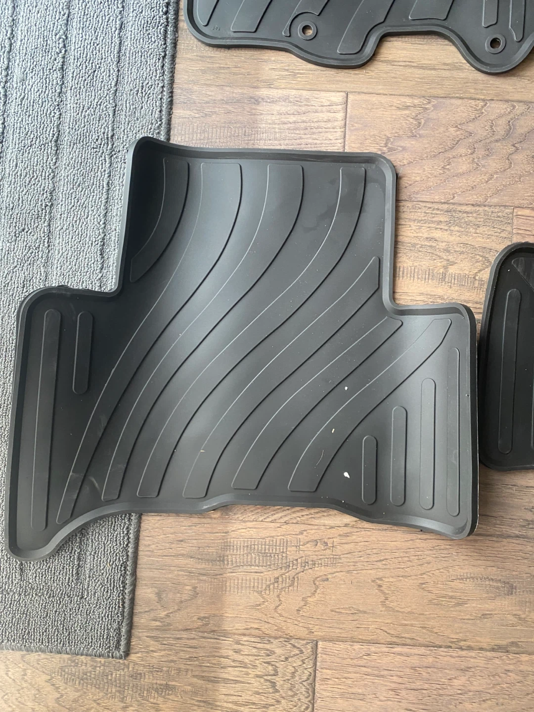 Floor Mats Toyota 4Runner - photo 3