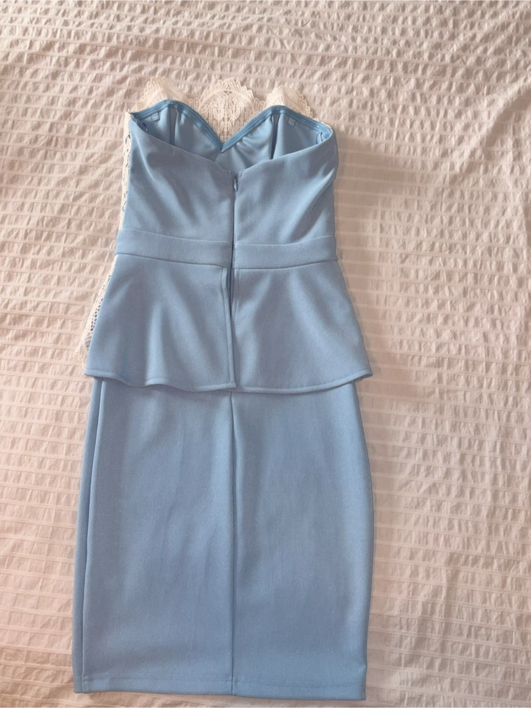 Strapless Lace Peplum Dress - photo 3