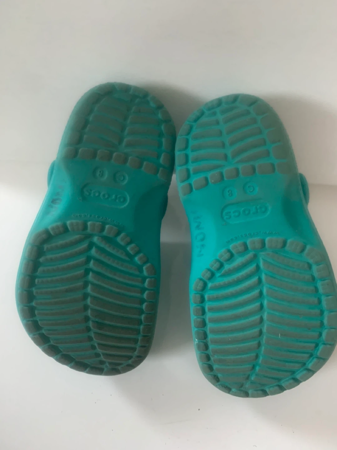 Kids' Teal Crocs Clogs Size C 8 - photo 2