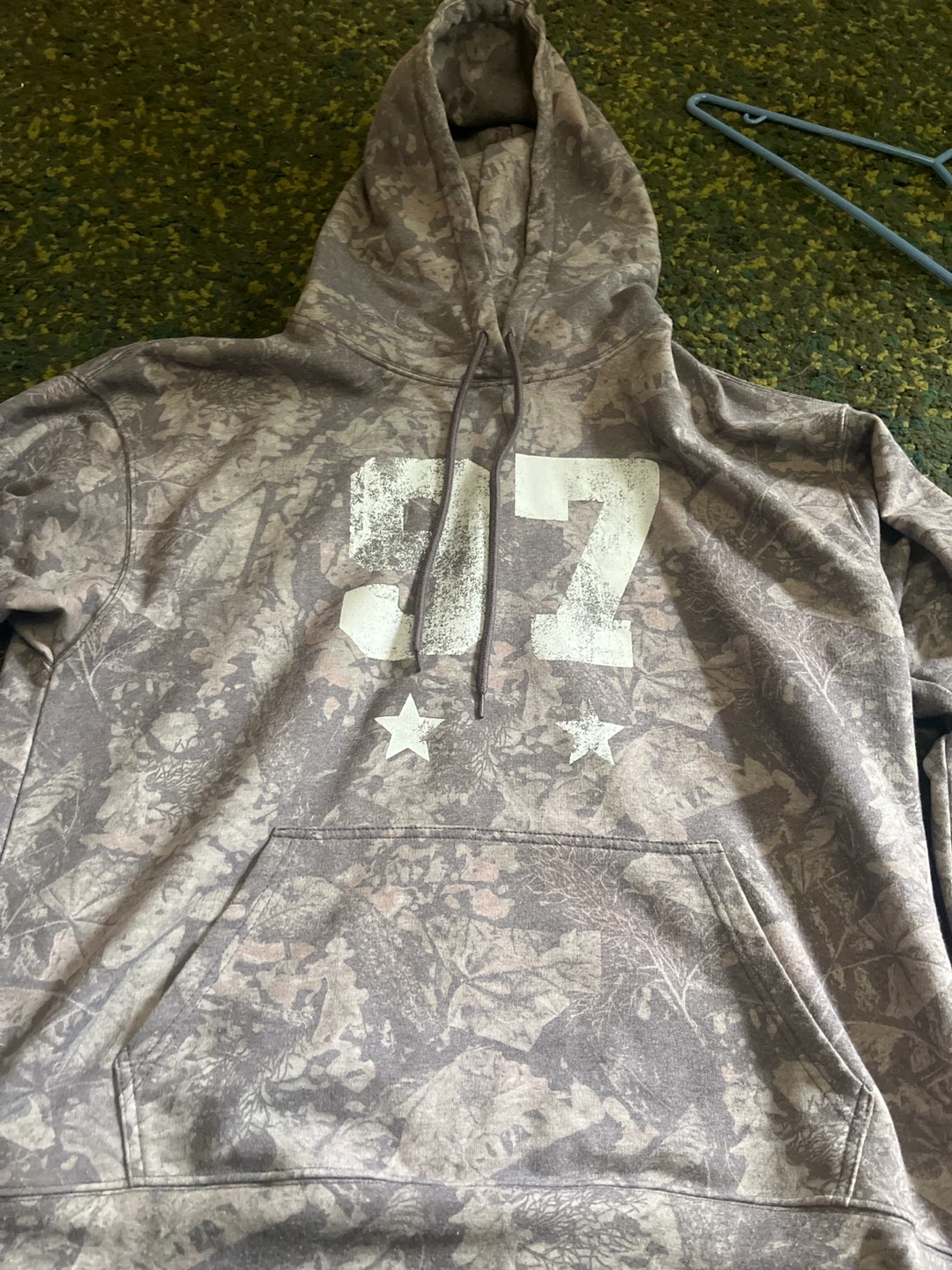 Urban Outfitters Camo Hoodie Size L/XL