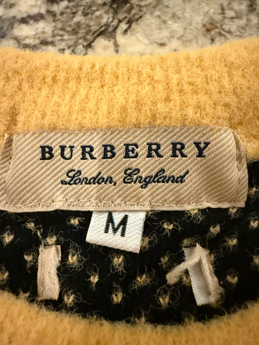 Burberry Yellow Knight Print Sweater Size M - photo 3