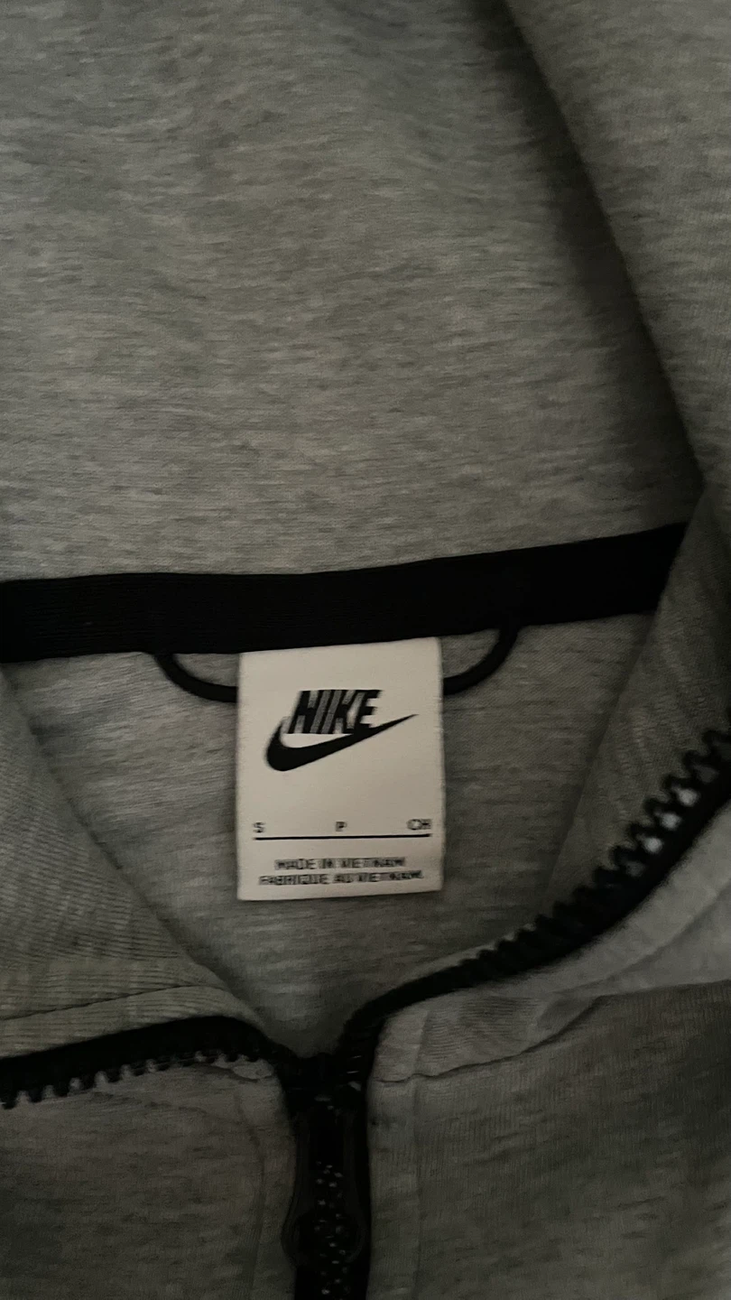 Nike Grey Tech Fleece - photo 2