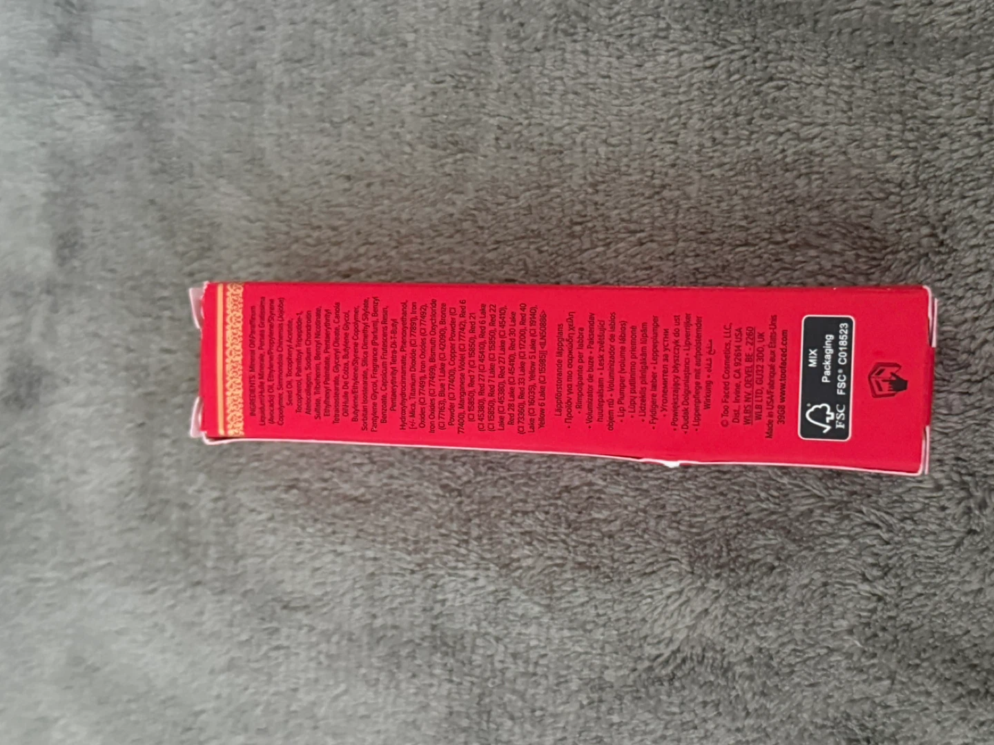 Too Faced Lip Injection Extreme "Strawberry Kiss" Lip Plumper - photo 5