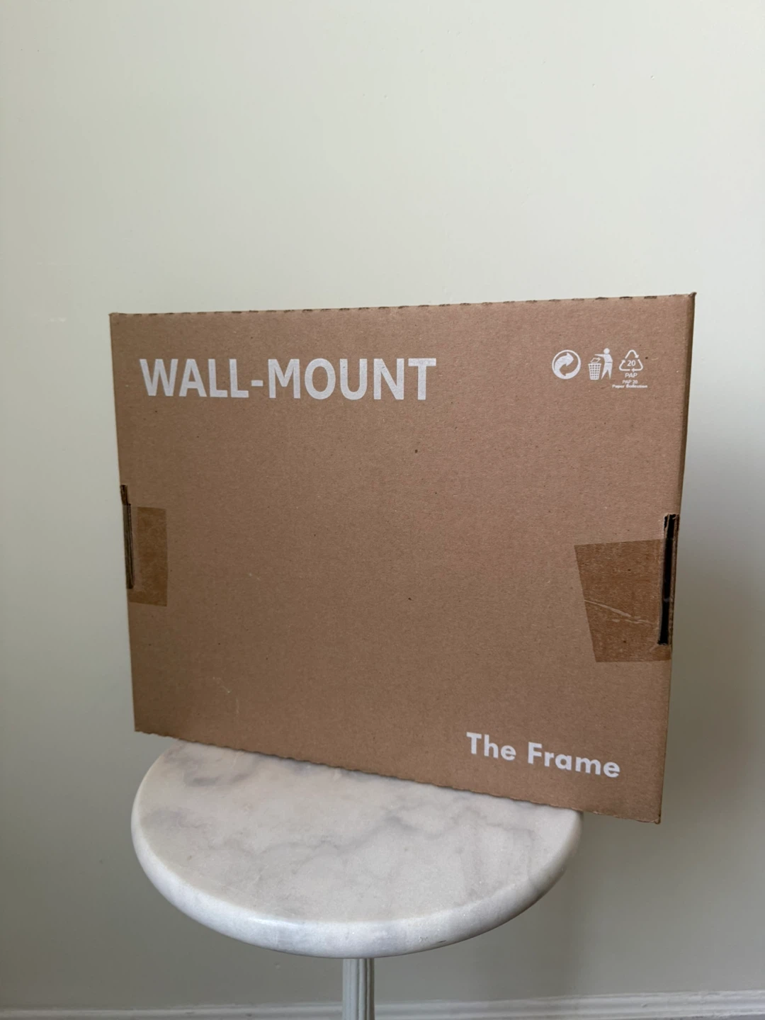 BNIB Samsung The Frame TV wall mount
