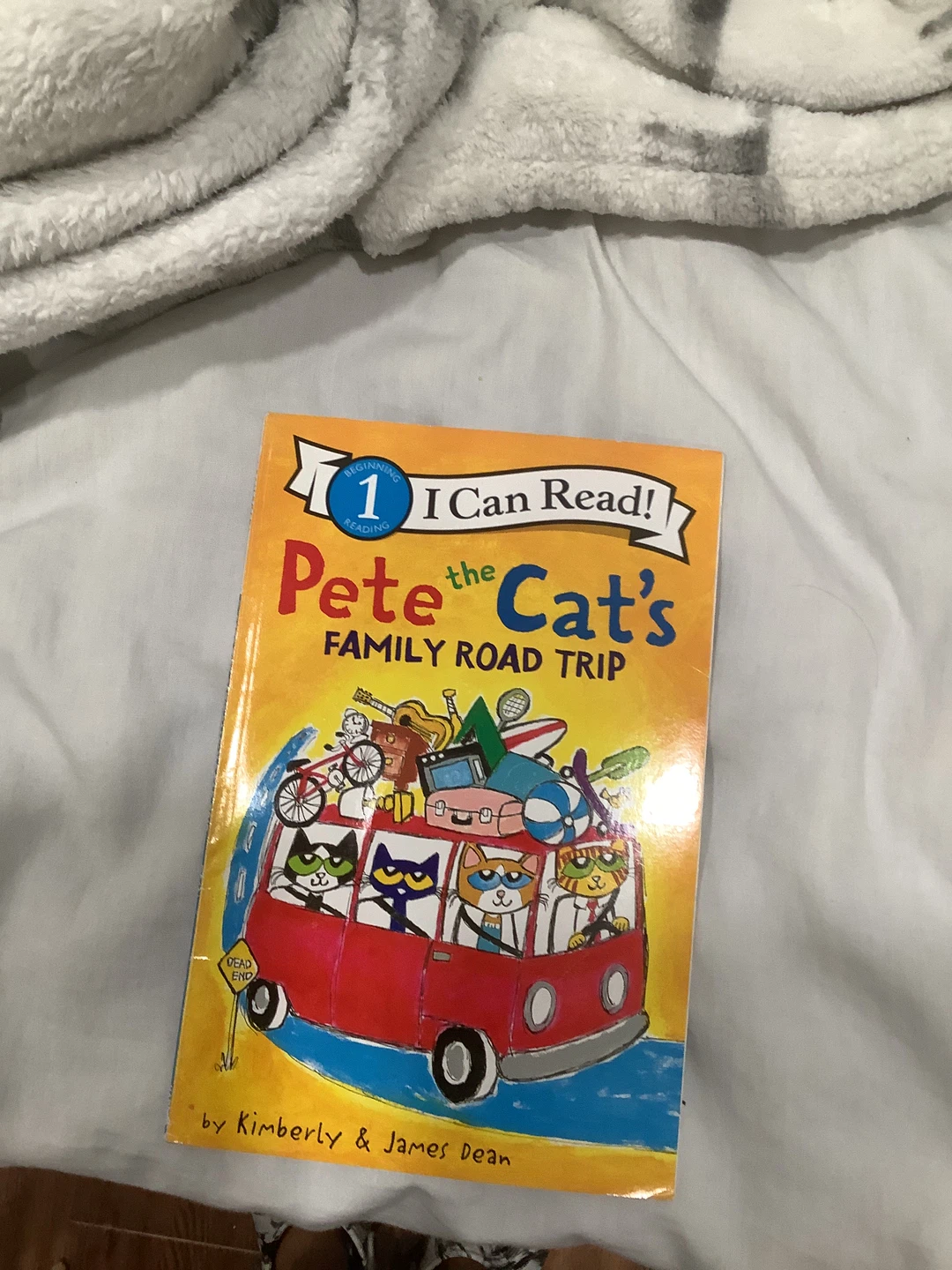 Seven Pete the Cat Book Bundle - photo 5