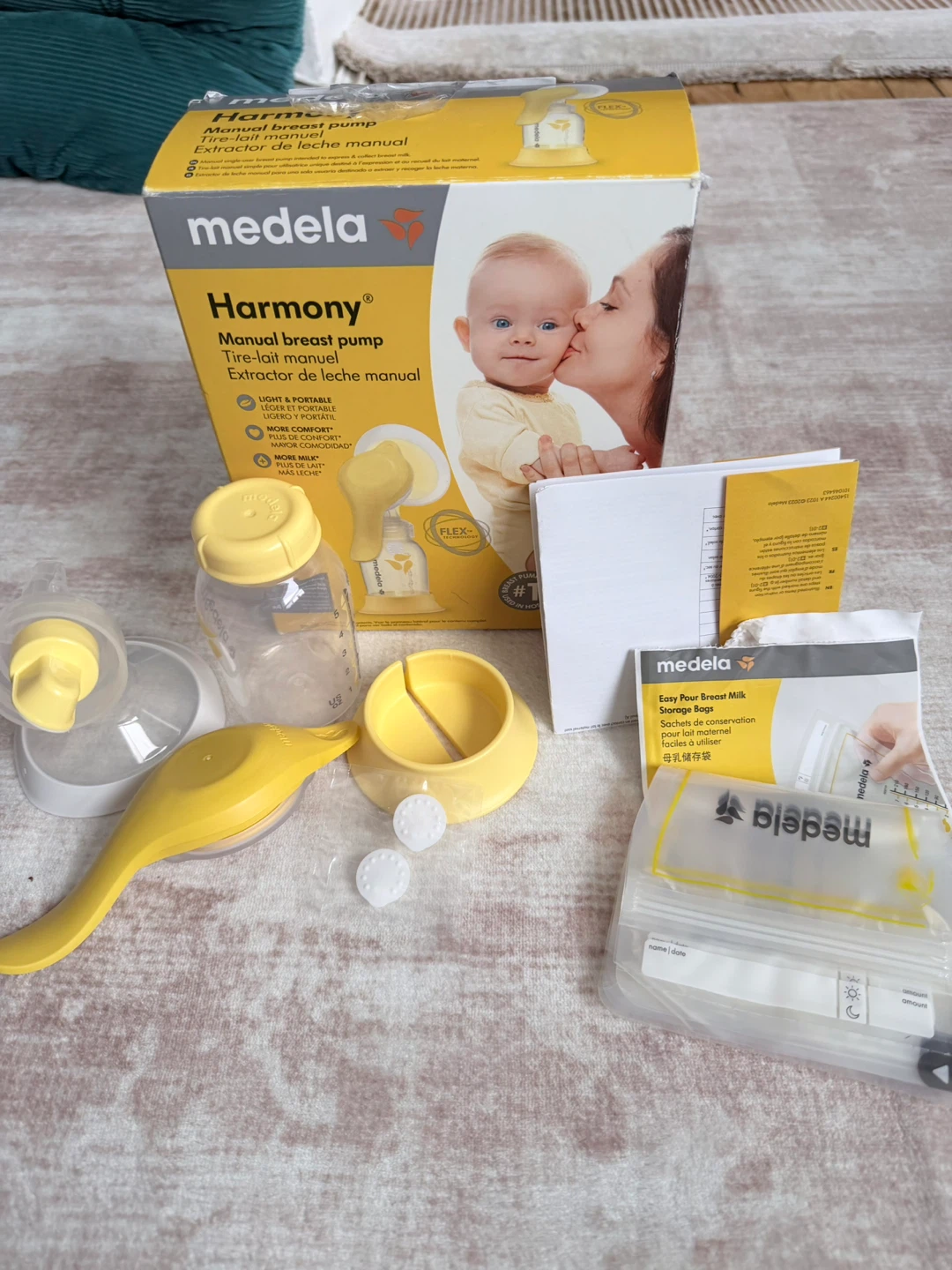Medela Harmony Manual Breast Pump