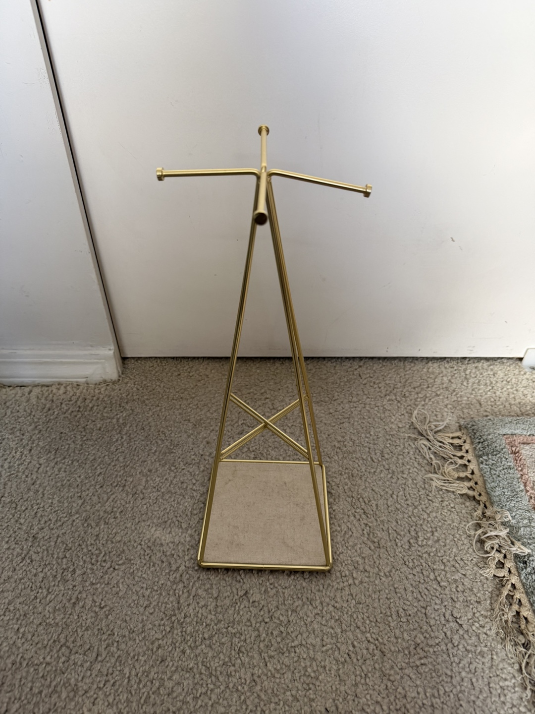 Gold Metal Jewelry Organizer Stand