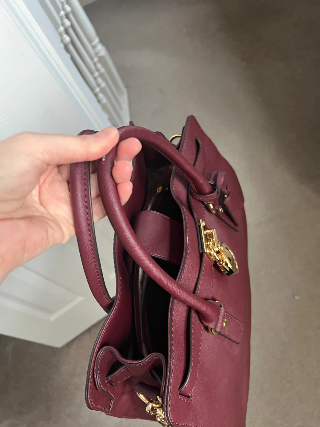 Like new Michael Kors Burgundy Leather Tote Bag - photo 3