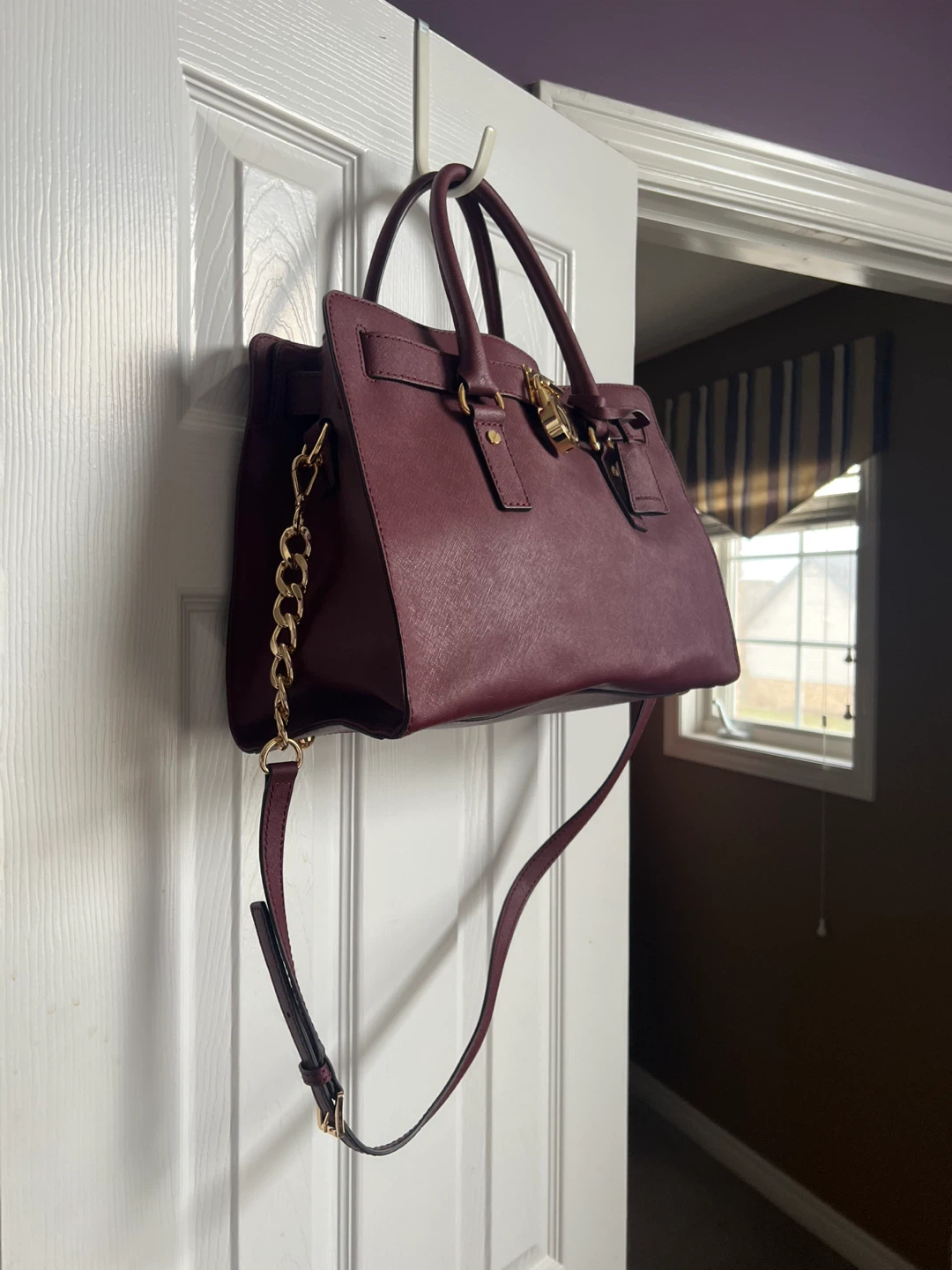 Like new Michael Kors Burgundy Leather Tote Bag - photo 2
