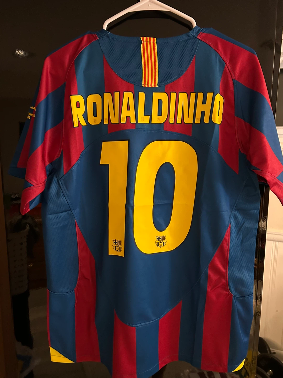 FC Barcelona Ronaldinho #10 Football Jersey - photo 2