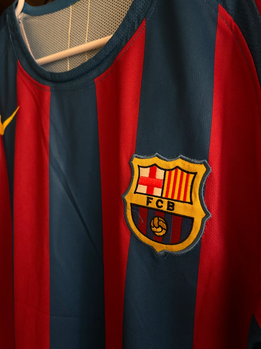 FC Barcelona Ronaldinho #10 Football Jersey - photo 4