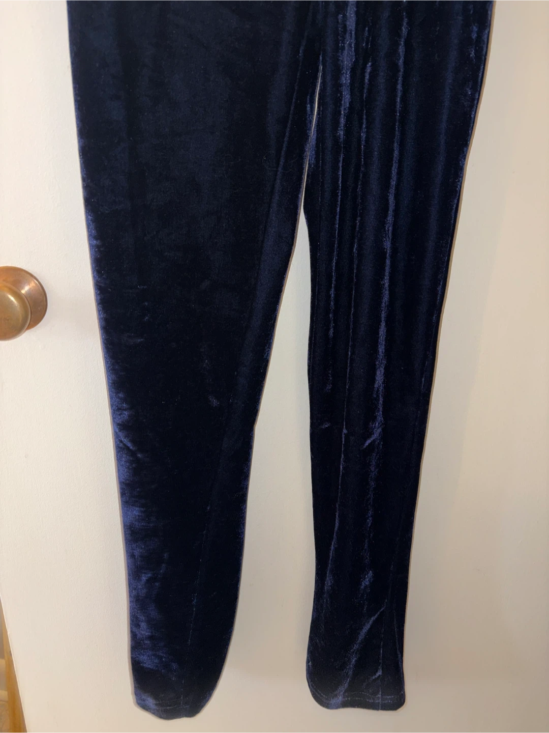 Cakes and Cashmere Navy Velvet Jumpsuit Size S - photo 4