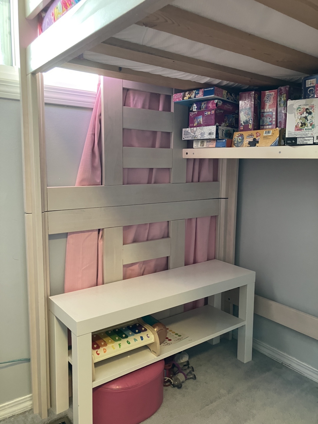 Twin loft bed with built in ladder - photo 4