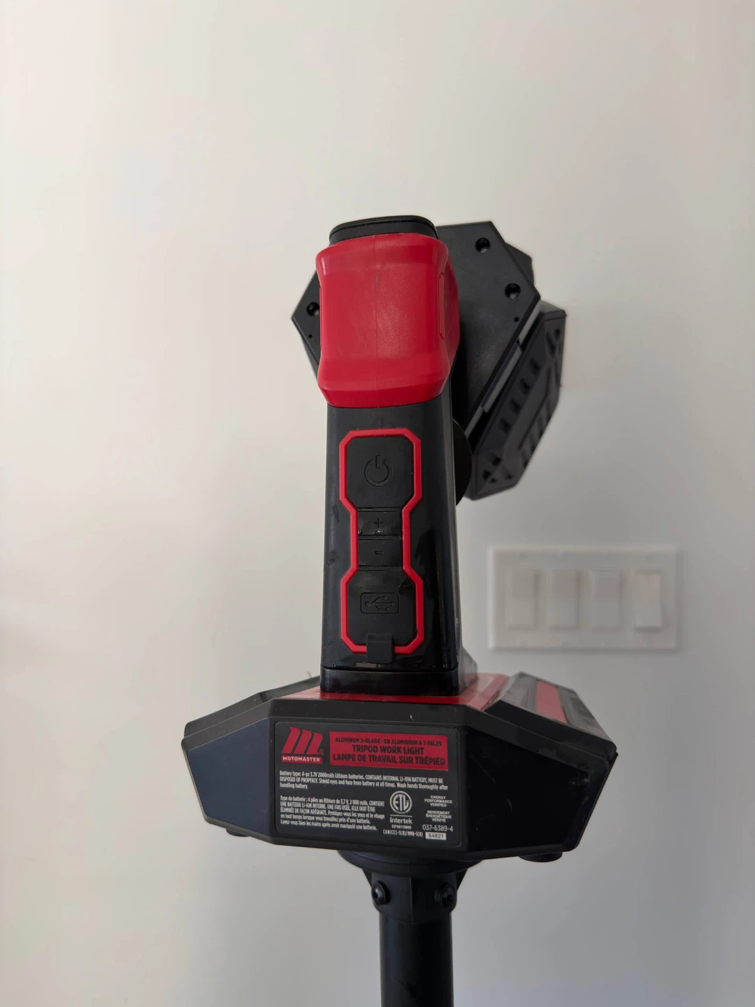 Master Tool 2000 Lumen Tripod Work Light - photo 3