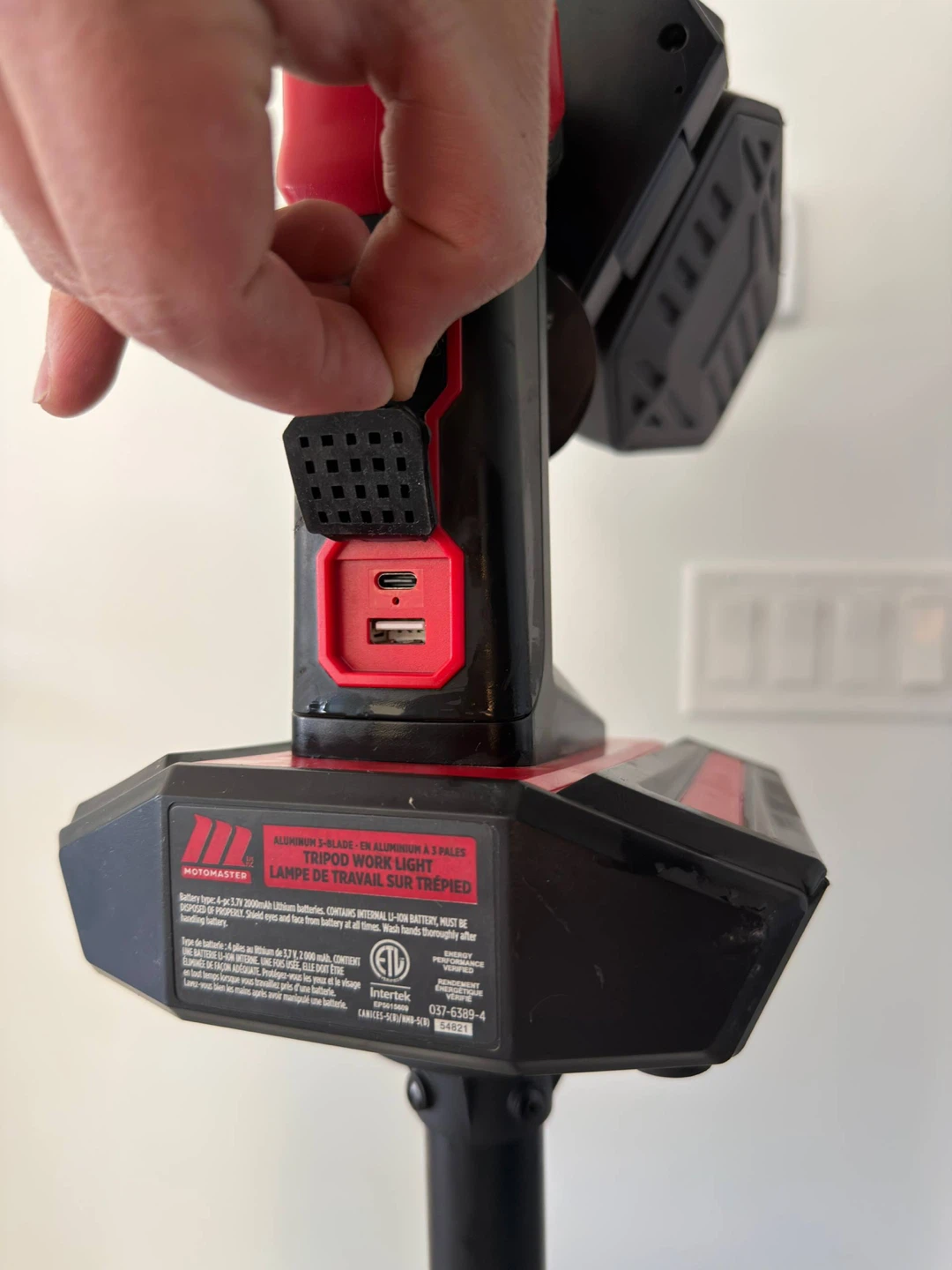 Master Tool 2000 Lumen Tripod Work Light - photo 4
