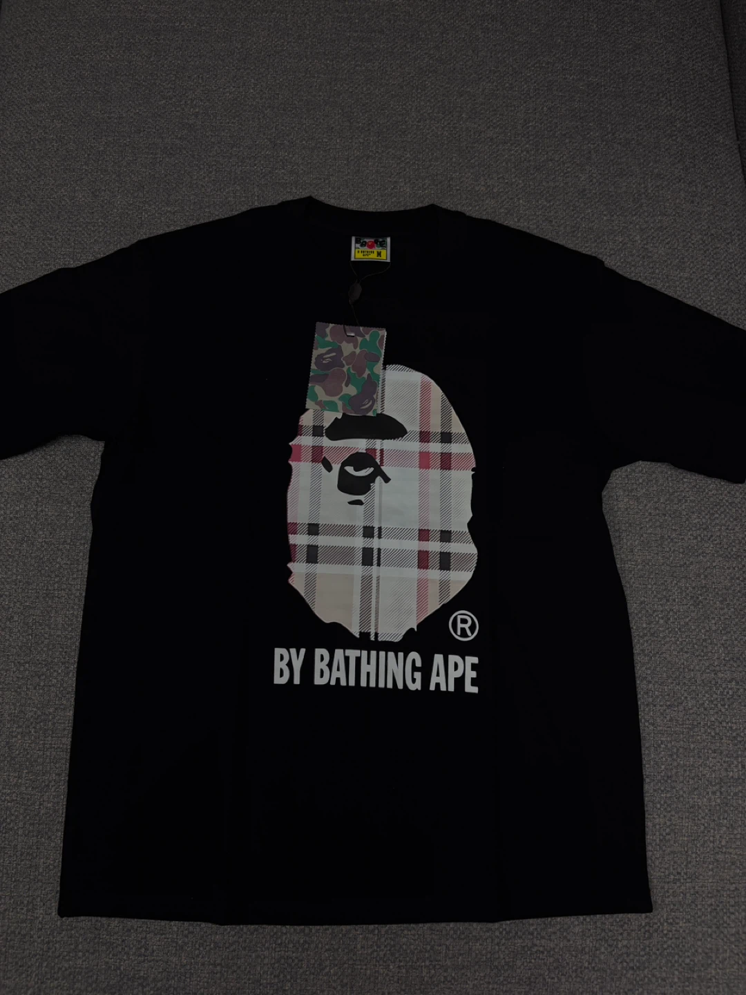 A Bathing Ape T-shirt collab burberry
