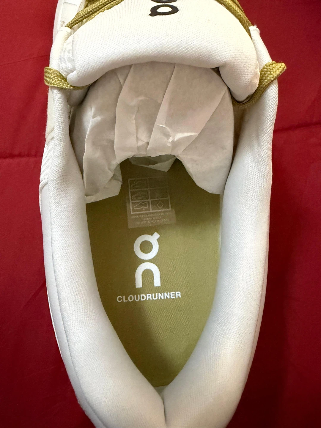 On Cloudrunner White/Green Running Shoes - photo 4