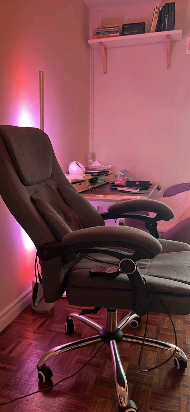 Grey Executive Massage Chair with Footrest - photo 2