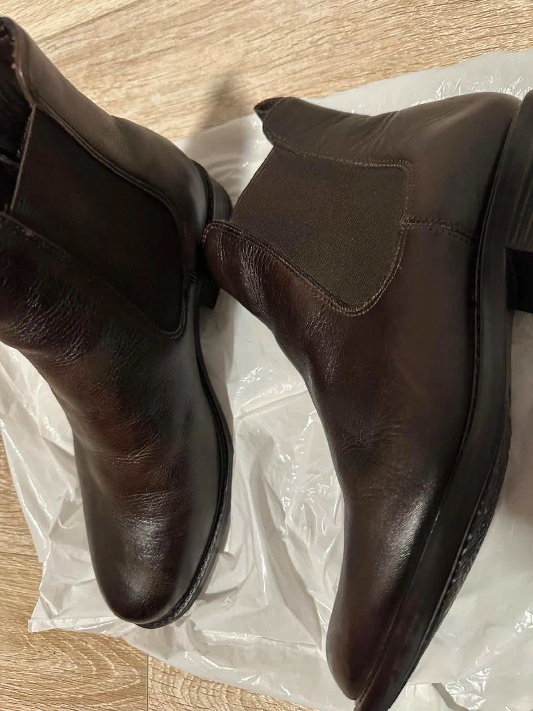 Leather shoes
