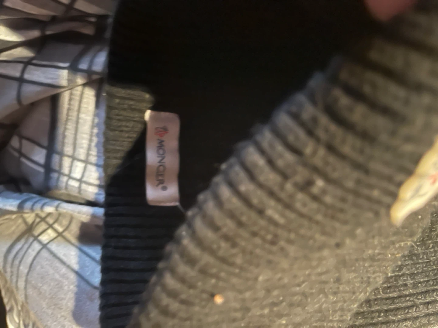 Moncler Black Beanie - photo 2