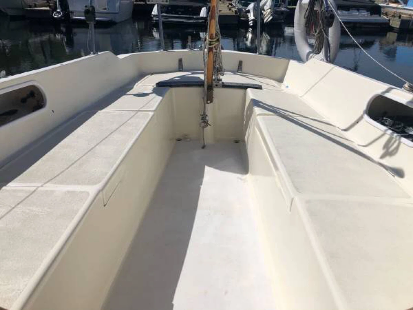 Catalina 27 for Sale - photo 2
