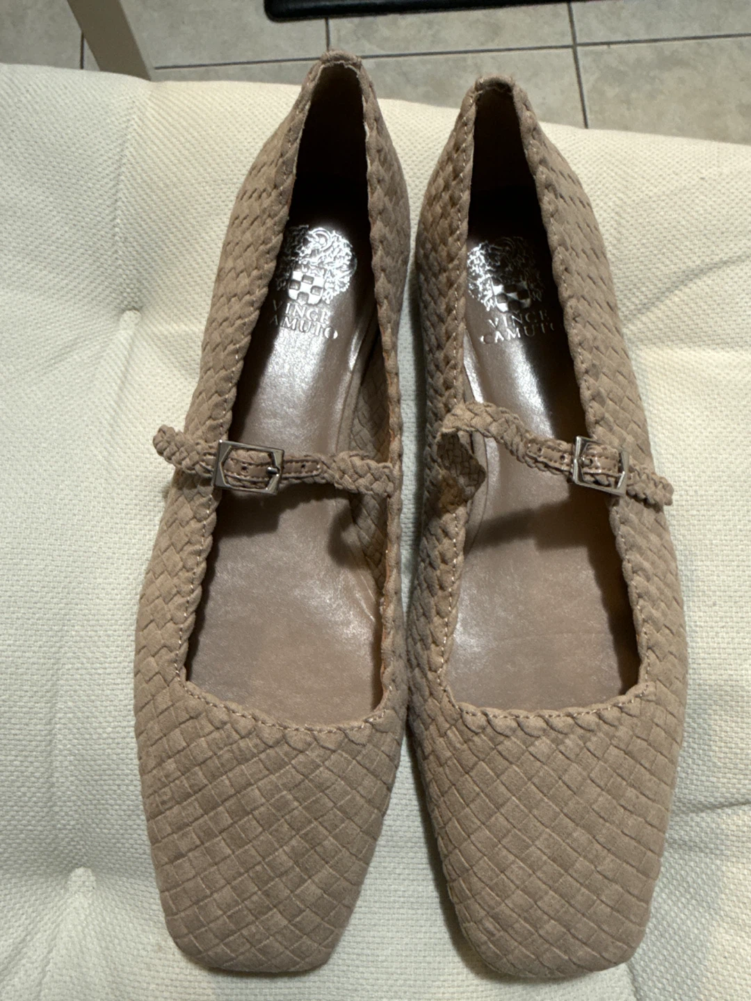 Vince Camuto Women's Tan Woven Ballet Flats Size 8.5M / 39.5