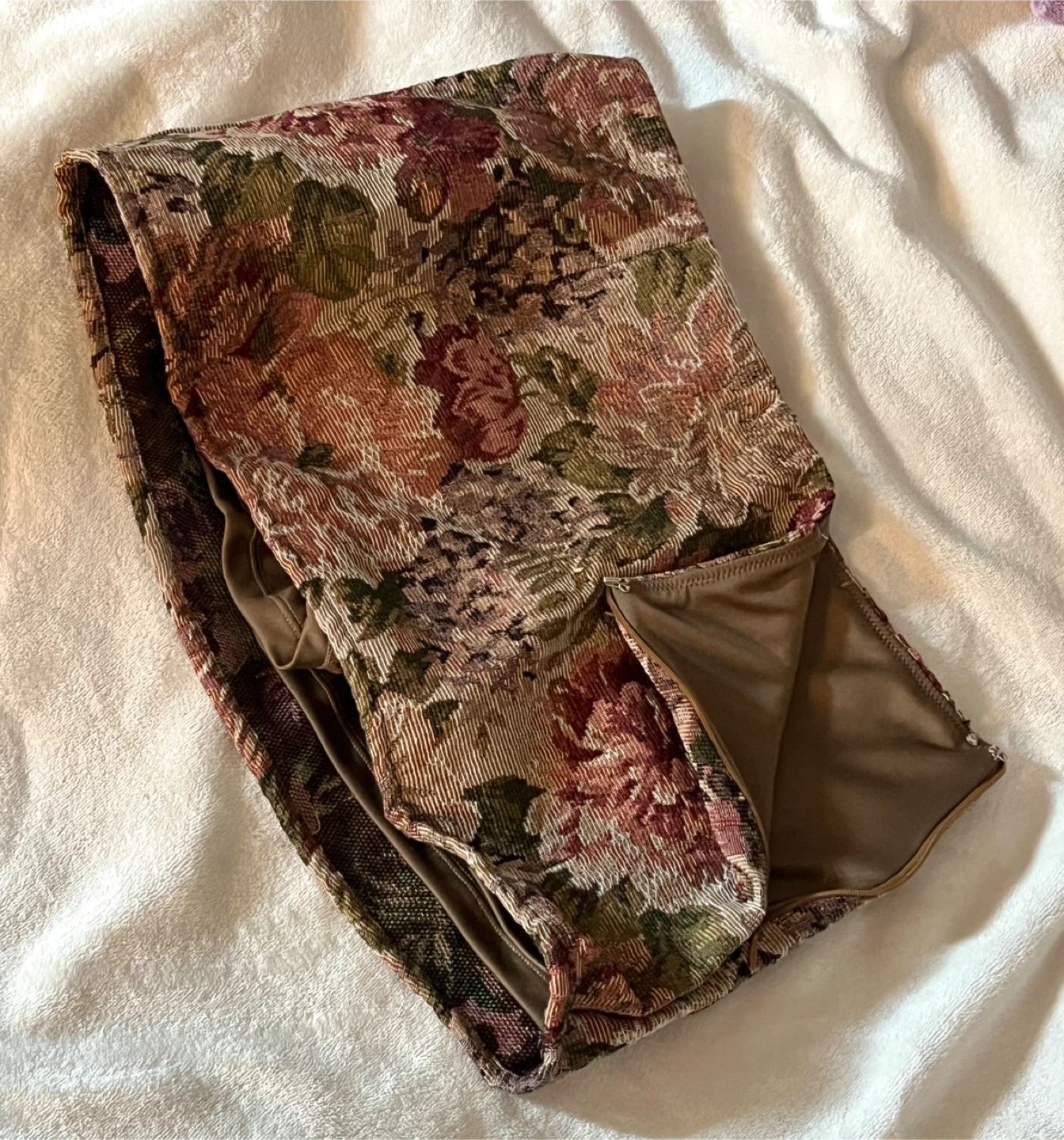 Floral Brocade Mini Skirt , Size S
