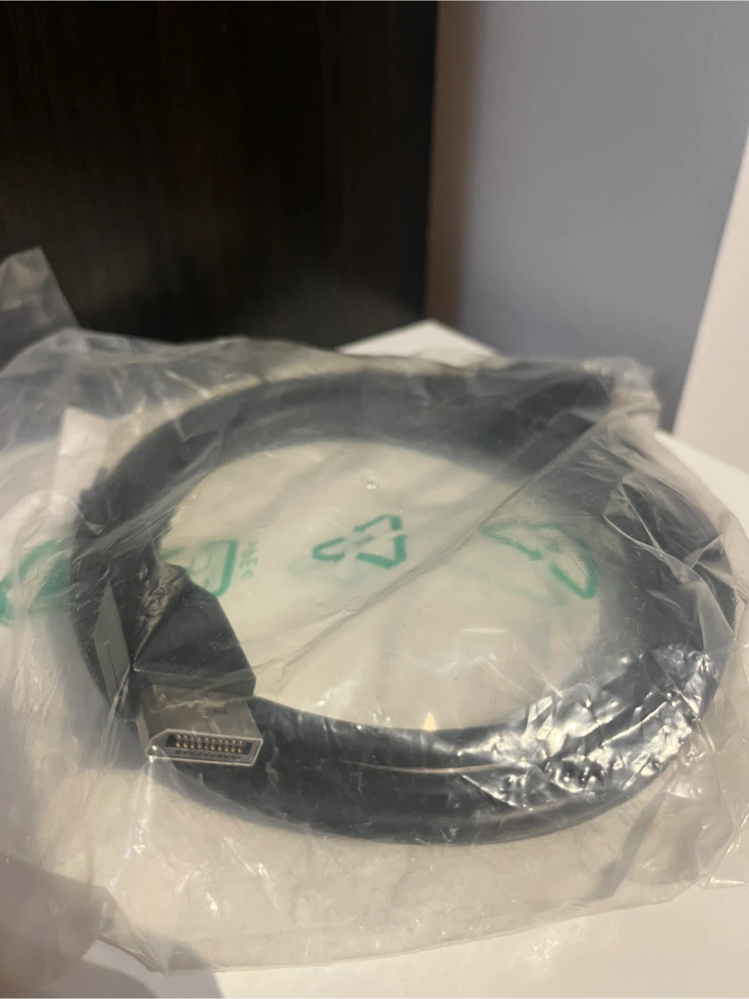 DisplayPort Cable