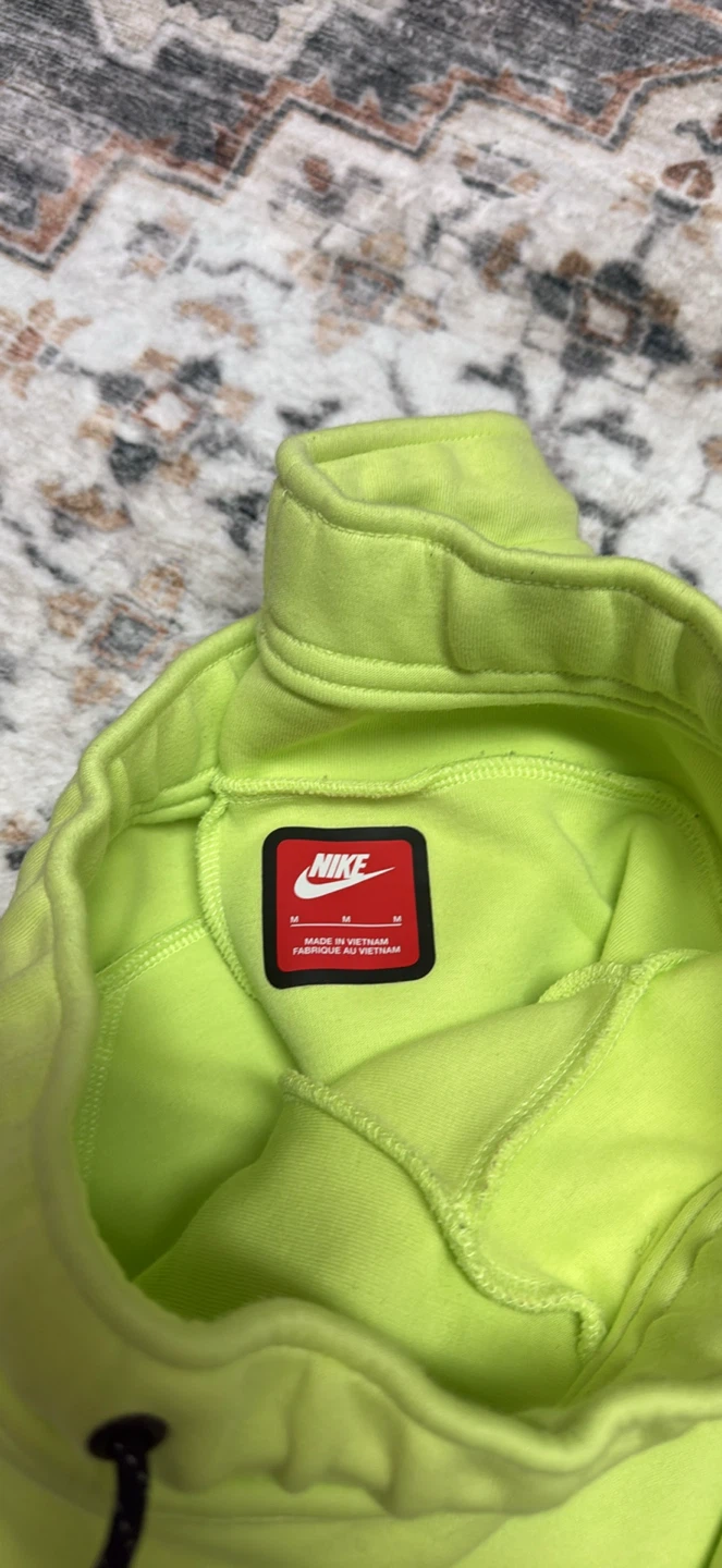 Nike Tech Fleece Joggers - Lime Green - Size M - photo 3