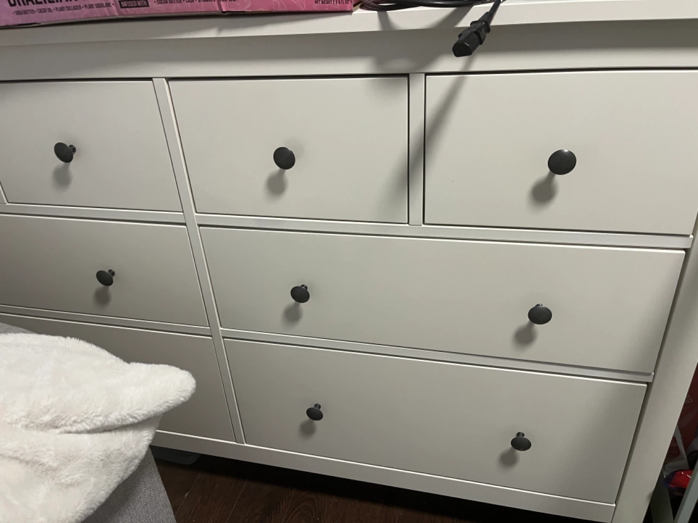 IKEA 8-Drawer Dresser in great condition - photo 2