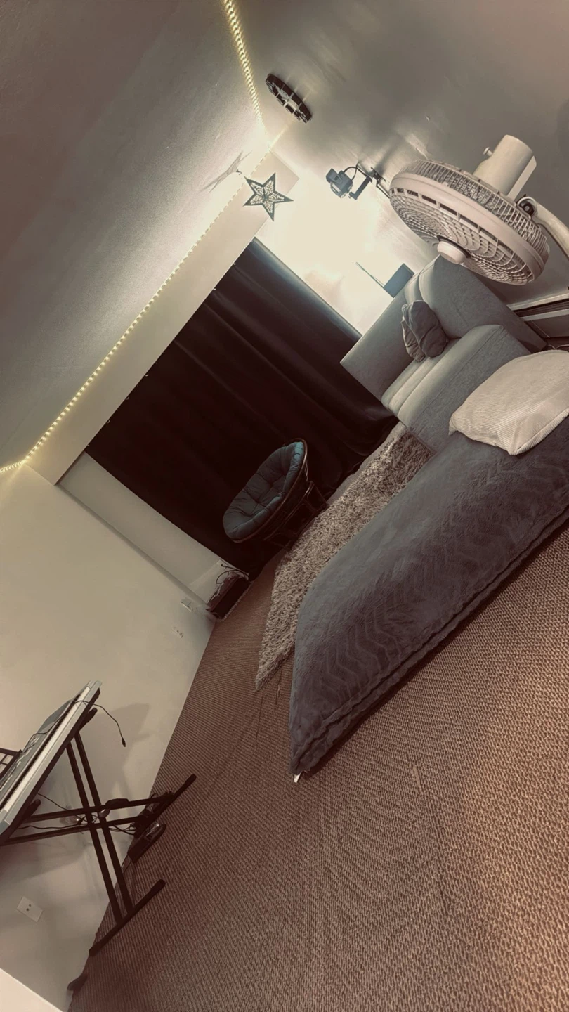 Private room for rent - photo 5