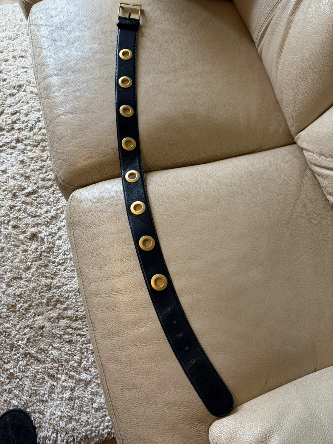 Donna Karan New York Medium Genuine Leather Belt
