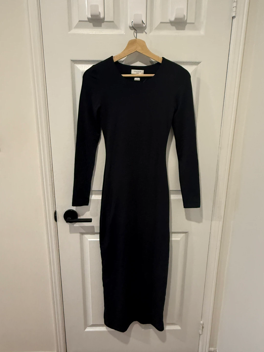 Aritzia Contour Dress