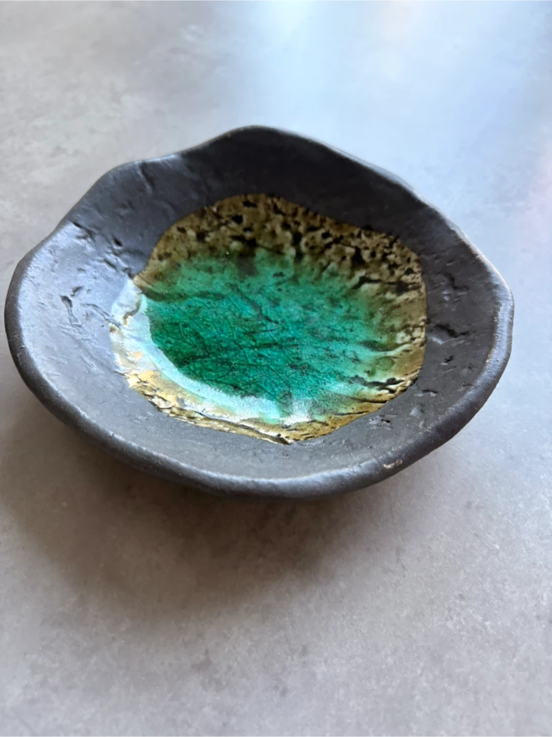 Japanese Studio Pottery Dish – Handmade Glazed Ceramic Bowl - photo 2