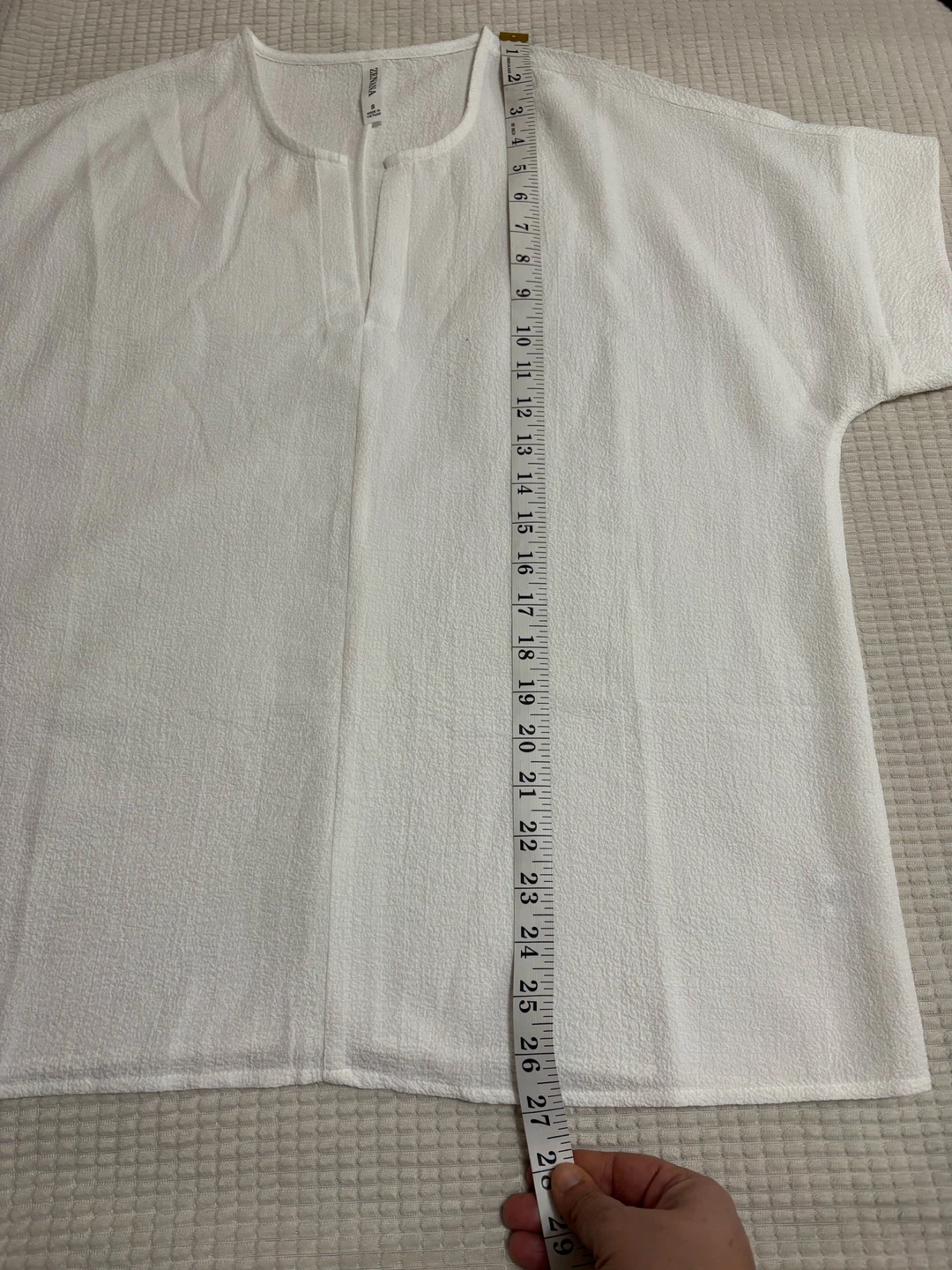 White Textured V-Neck Blouse - photo 4