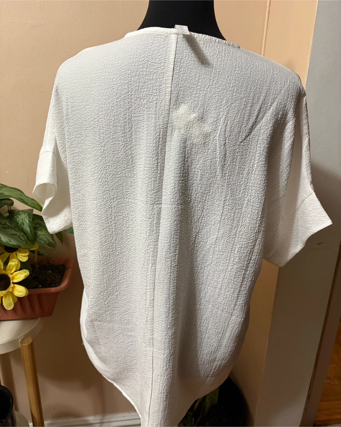White Textured V-Neck Blouse - photo 3