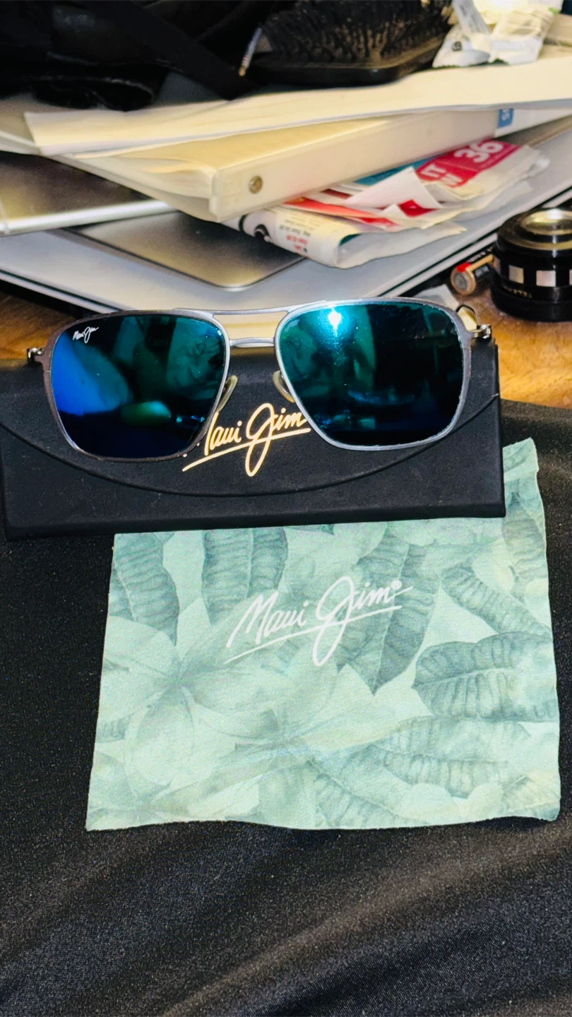 Maui Jim Sunglasses with Case and Cleaning Cloth - photo 2
