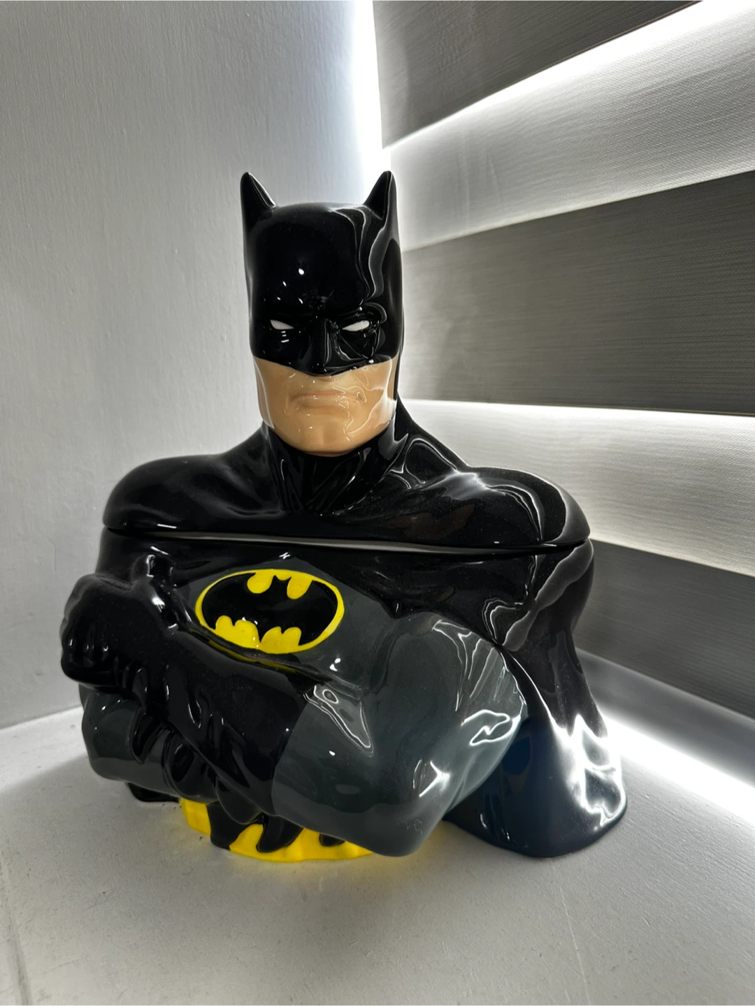 Batman Ceramic Cookie Jar - photo 2